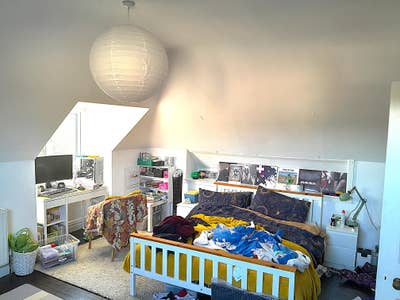  Large, Bright Double Near Golf Course — Calm Home Main Photo