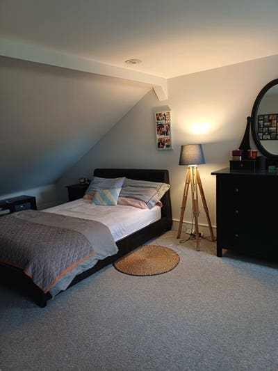 Lovely room in Barons Court  Main Photo