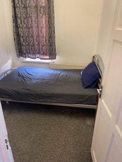 Private room for rent Main Photo