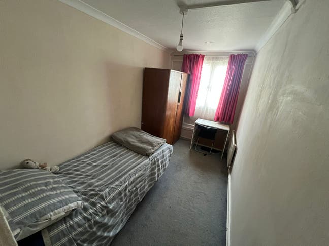 2 rooms available to let - Hartslock Drive SE2  Main Photo