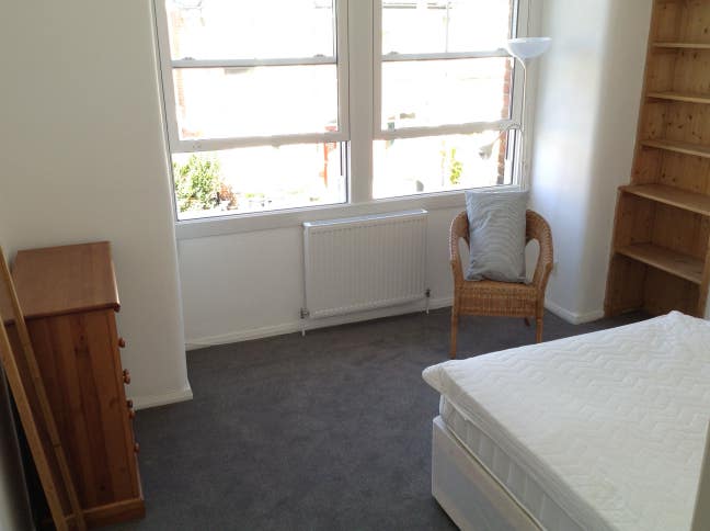 Earlsfield - 2 Immaculate Doubles Available now! Main Photo
