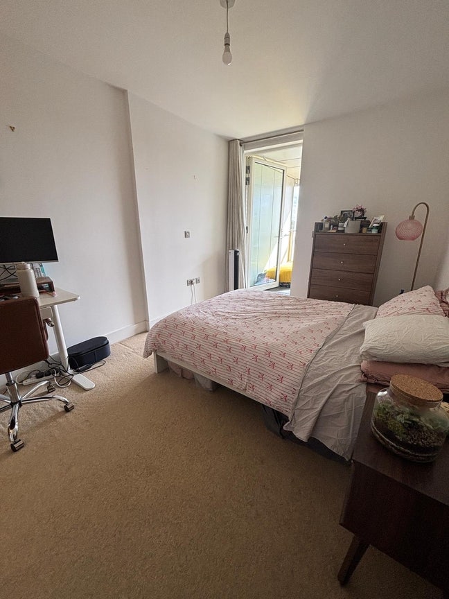 En-suite available in Brixton - GIRLS ONLY ✨ Main Photo