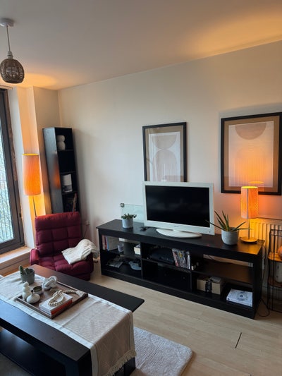 1 Double Bed  in 2 Bed Apartment  Main Photo