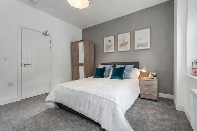  Premium Double  Rooms • City Centre • No Deposit  Main Photo