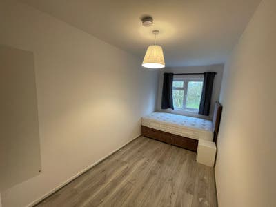 Large Double Room in Thamesmead – SE28   Main Photo