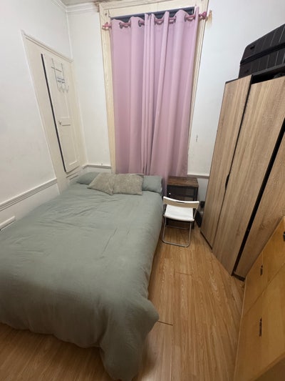 Double Room W1H — Priced to Go —  Main Photo