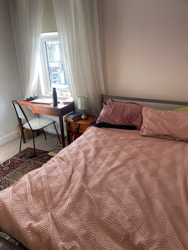 Double Room in Cosy Turnpike Lane Flat Main Photo