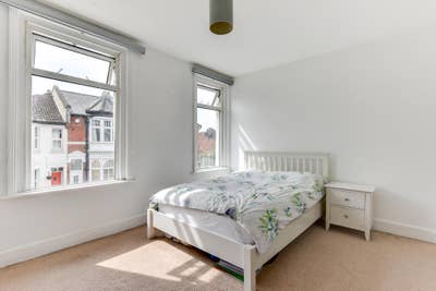 Double Room in Lovely Houseshare on 1 December Main Photo