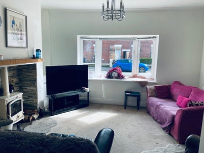 Double room with T.V Excellent for BAE Main Photo