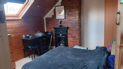 Double Room, Professional House Share, Kirkstall Main Photo