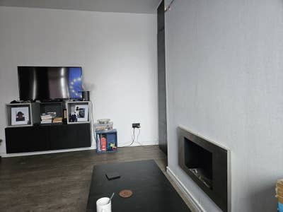 House share (Double room in 3 bedroom house) Main Photo