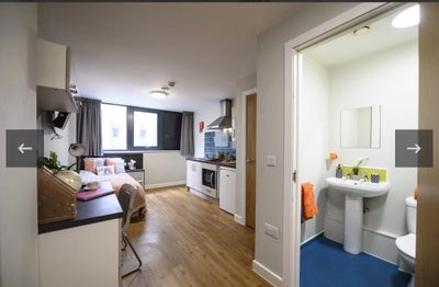 Private Studio – City Centre – Available Now Main Photo