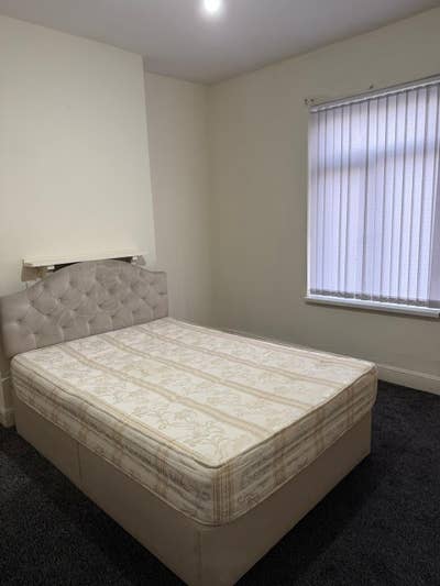 Double Room Available for Rent in West Bromwich Main Photo