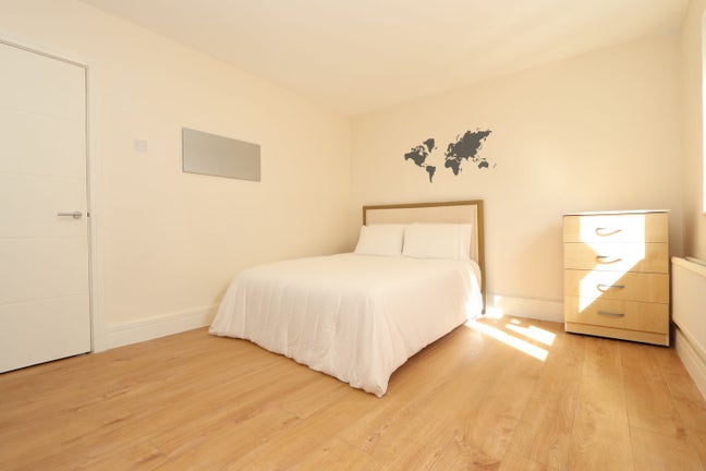 Last New Furnished Room-London Fields/Broadway Mk Main Photo