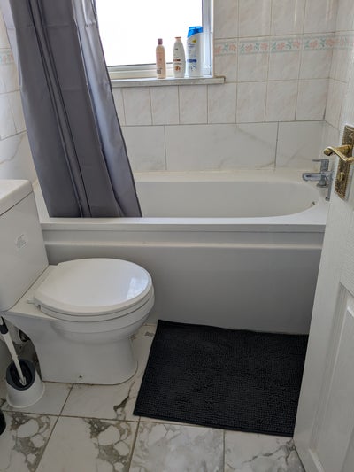 Single room available  Main Photo