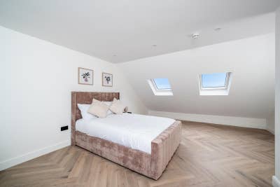 Studio In Streatham for Rent Main Photo