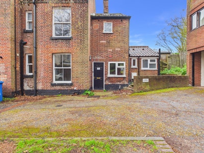 Newly renovated studio apartment on Mill Hill Road Main Photo