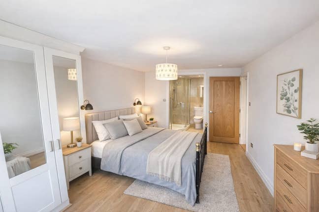 1 Ensuite + 2 DBL Room in Cnary Wharf asap move in Main Photo