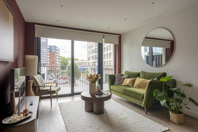 Brand New 2-Bed Apt + Extra Resident Spaces Main Photo