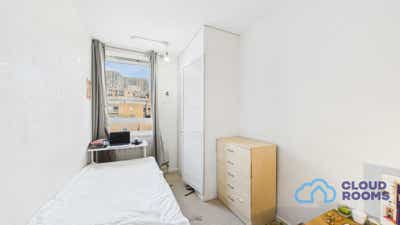 Double Room in a Shared Flat – E14 🏠 Isle of Dogs Main Photo