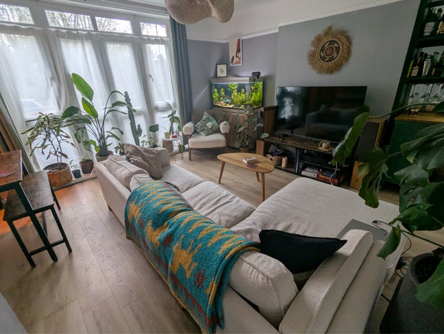 Two bed house for sublet  Main Photo