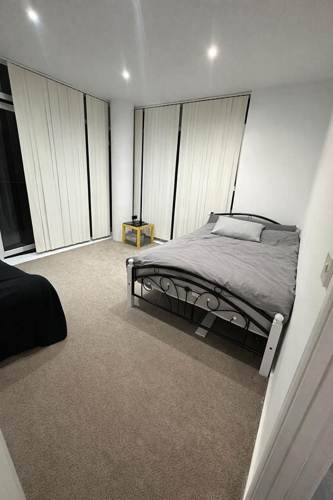 Bright Modern Double Room With Balcony | Furnished Main Photo