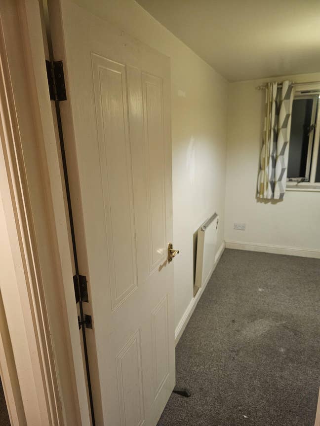 It is close to the city centre  Main Photo