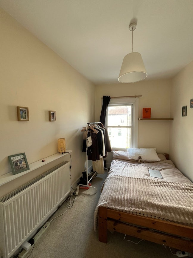 Double room in a lovely 3 bed flat 🌸 Main Photo