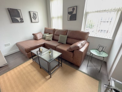 En Suite Rooms Available from July - Kensington Main Photo