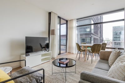 Luxury 1-Bed Shoreditch Apartment Skyline Views Main Photo