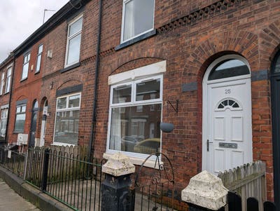 Large Double room for rent Salford Main Photo