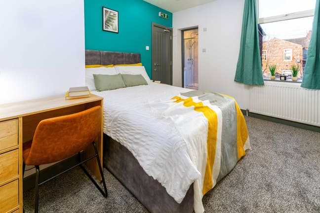 Modern Double Ensuite | All Bills Inc | Eccles Main Photo