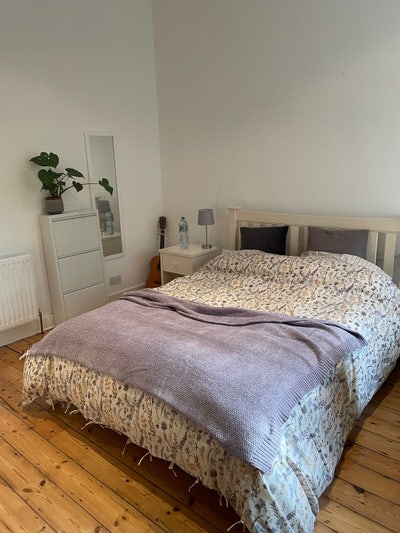 Double Room in a Friendly House in Fulham Main Photo