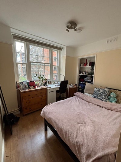 Two beautiful rooms available in Central London Main Photo
