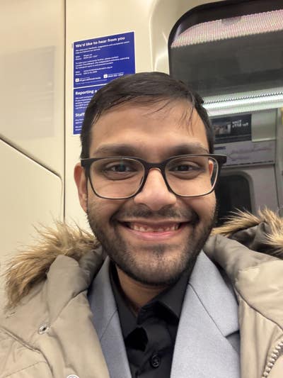 Professional Male seeks a single or double room Main Photo