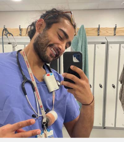 Doctor seeking a room - moving  Main Photo