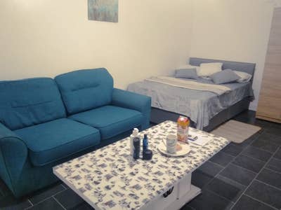 Extra large double room to let in East Acton  Main Photo