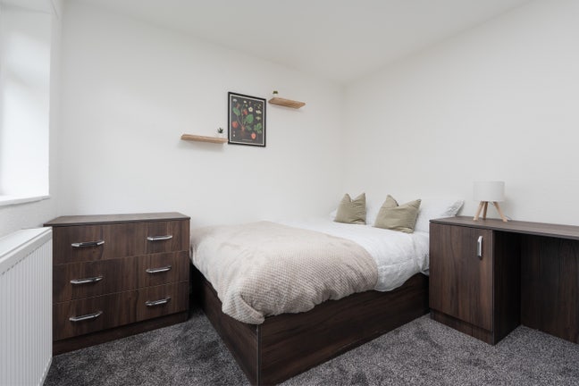 Airport + Wythenshawe Hospital - Modern Rooms  Main Photo