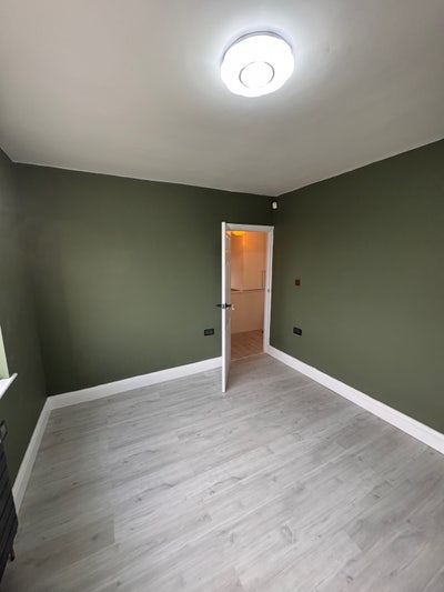 Double Bedroom Fully furnished  Main Photo