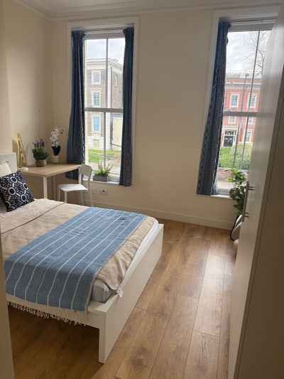 Spacious Double Room 🌟 &pound;825 pcm Bills Included Main Photo