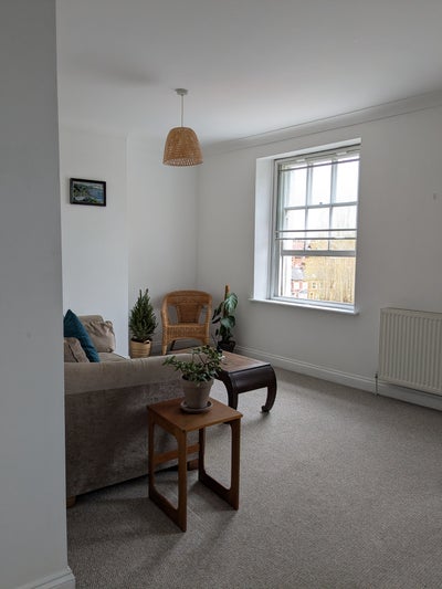 Beautiful Bright Double near City Centre and Quay Main Photo