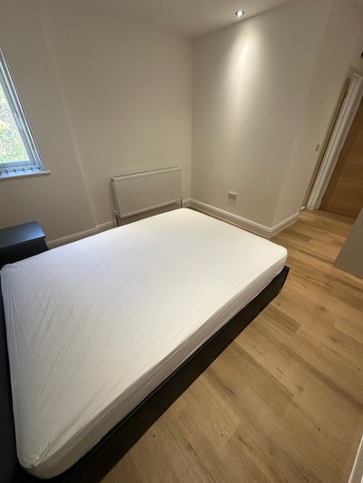 🔥Brand New Luxury En Suite Rooms SL1🔥 Main Photo