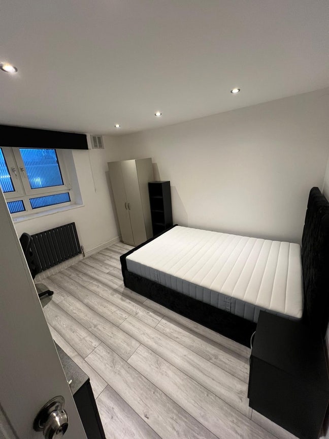 Large double in Brick Lane/Shoreditch Main Photo