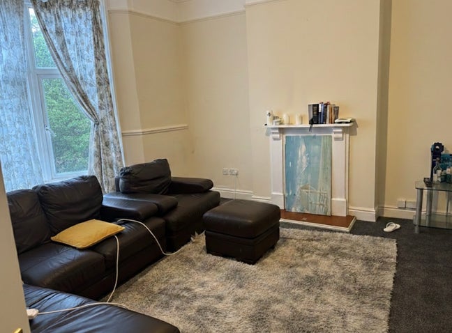 Apartment Main Photo