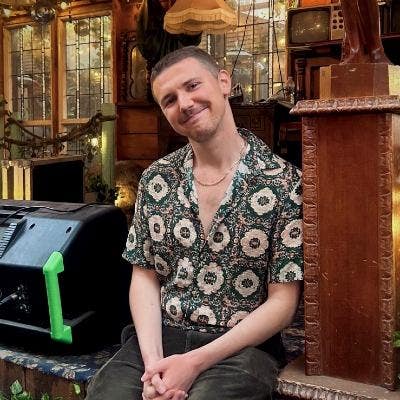 Hi! Looking for a flatshare in Manchester aft... Main Photo