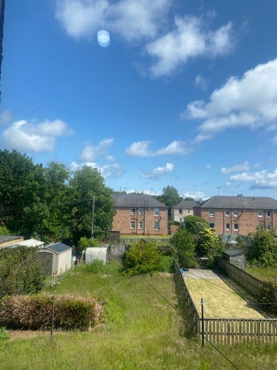 Looking for a flatmate to occupy single room Main Photo