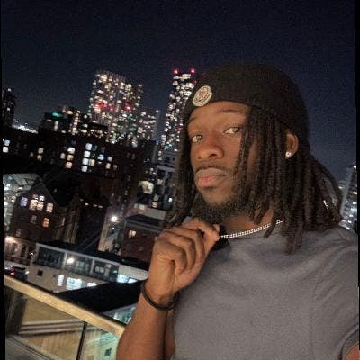 25 year old Male seeks a single or double room Main Photo