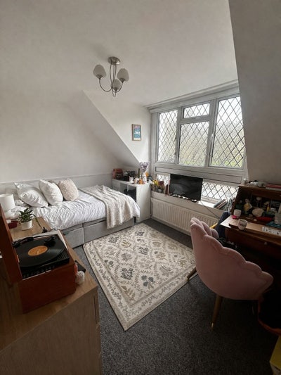 3 rooms in spacious 5-bed house in New Cross Main Photo