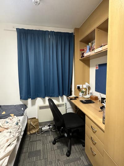 Urgent- Replacement flat rent to Middlesex student Main Photo