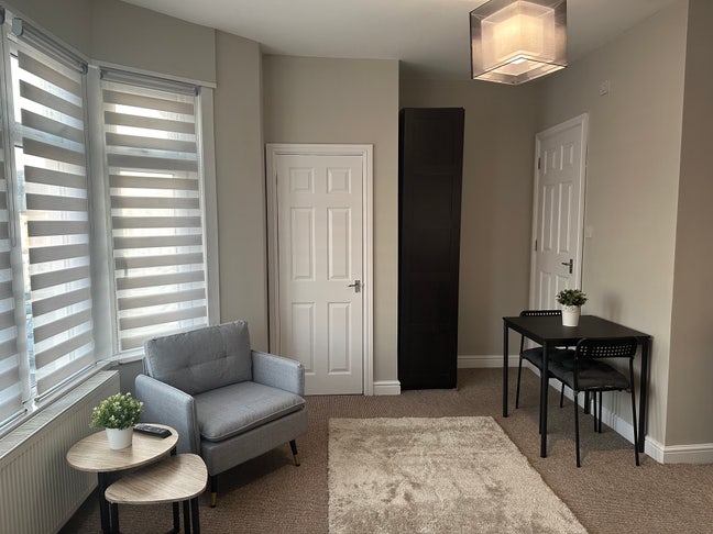 Mini studios for professionals in Cathays  Main Photo